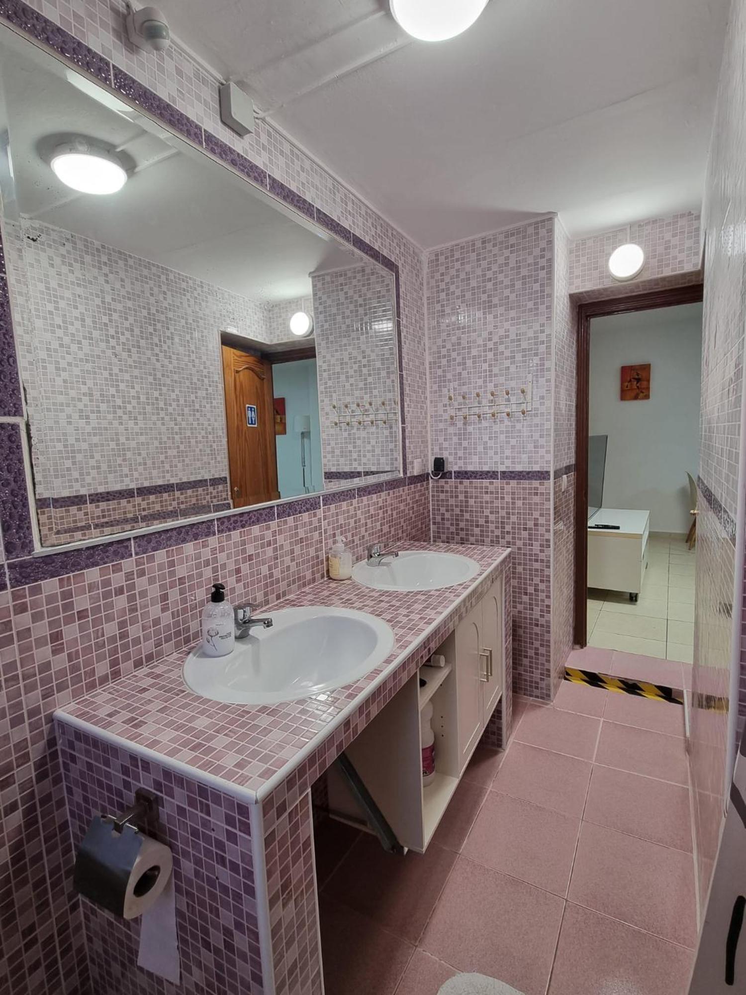 Cozy Rooms In Terraced House フエンヒロラ エクステリア 写真