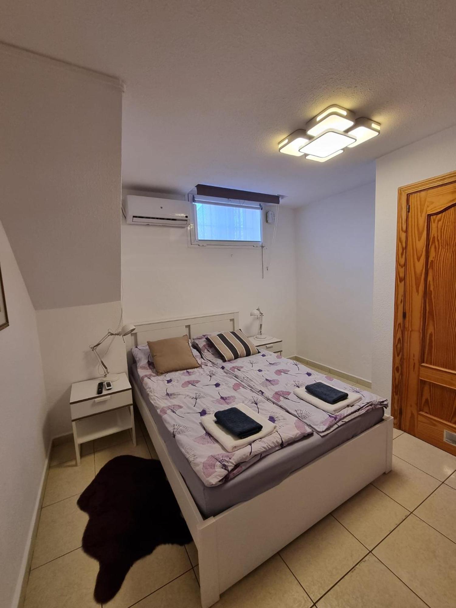 Cozy Rooms In Terraced House フエンヒロラ エクステリア 写真